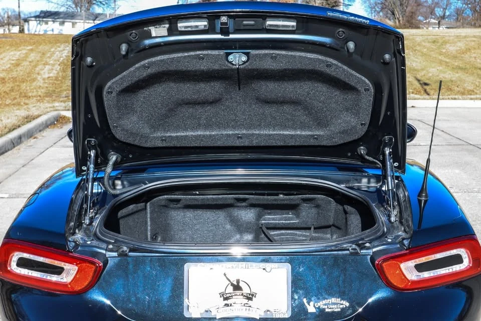 2017 Fiat 124 Spider - Image 20 of 20