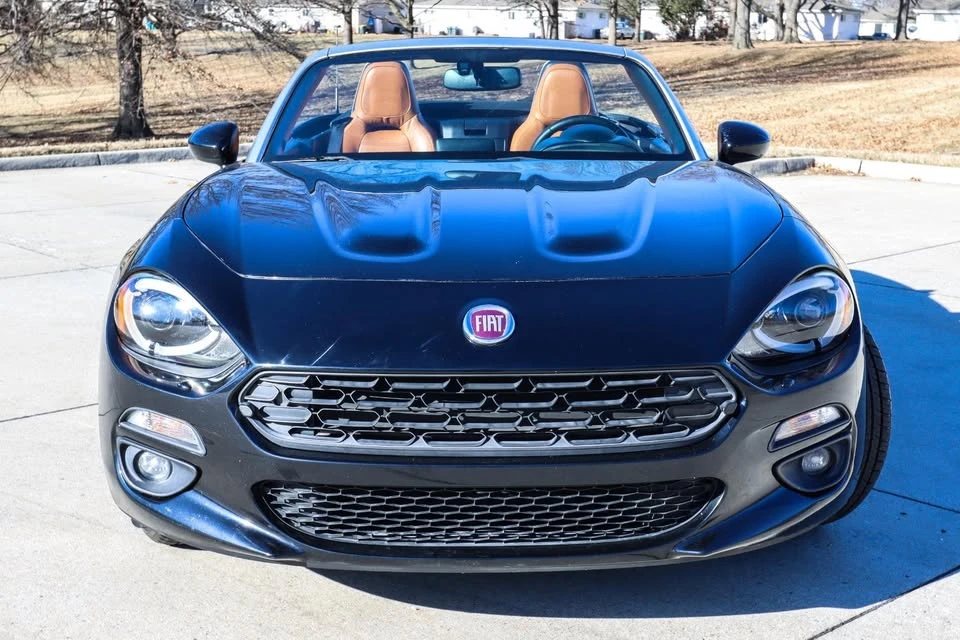 2017 Fiat 124 Spider - Image 17 of 20