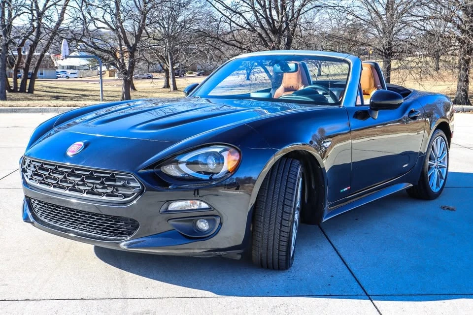 2017 Fiat 124 Spider - Image 3 of 20