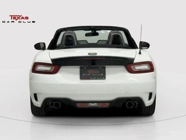 2017 Fiat 124 Spider - Image 8 of 12