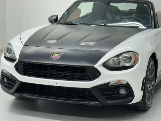 2017 Fiat 124 Spider - Image 11 of 12
