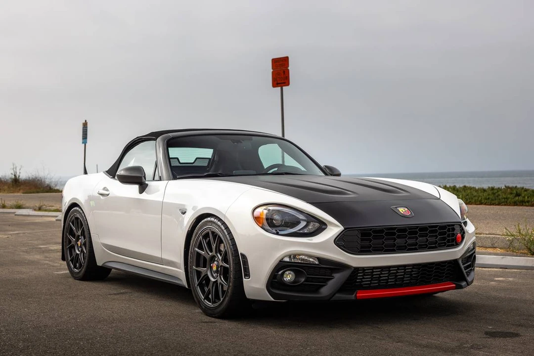 2017 Fiat 124 Spider - Image 5 of 24