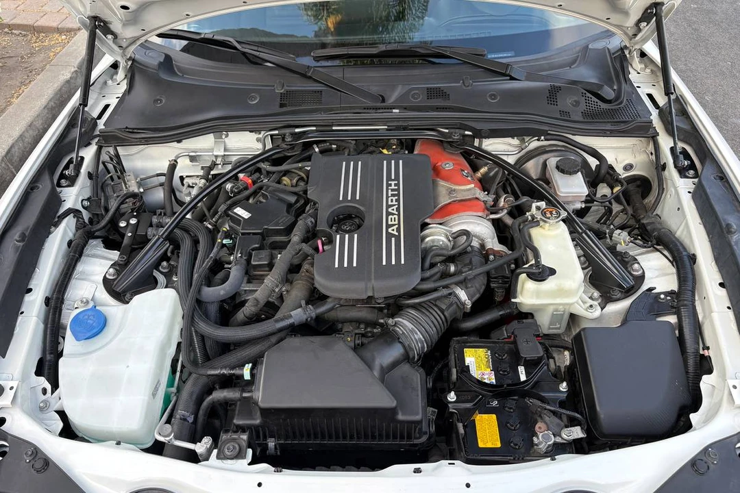 2017 Fiat 124 Spider - Image 24 of 24