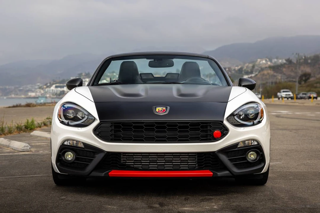 2017 Fiat 124 Spider - Image 4 of 24