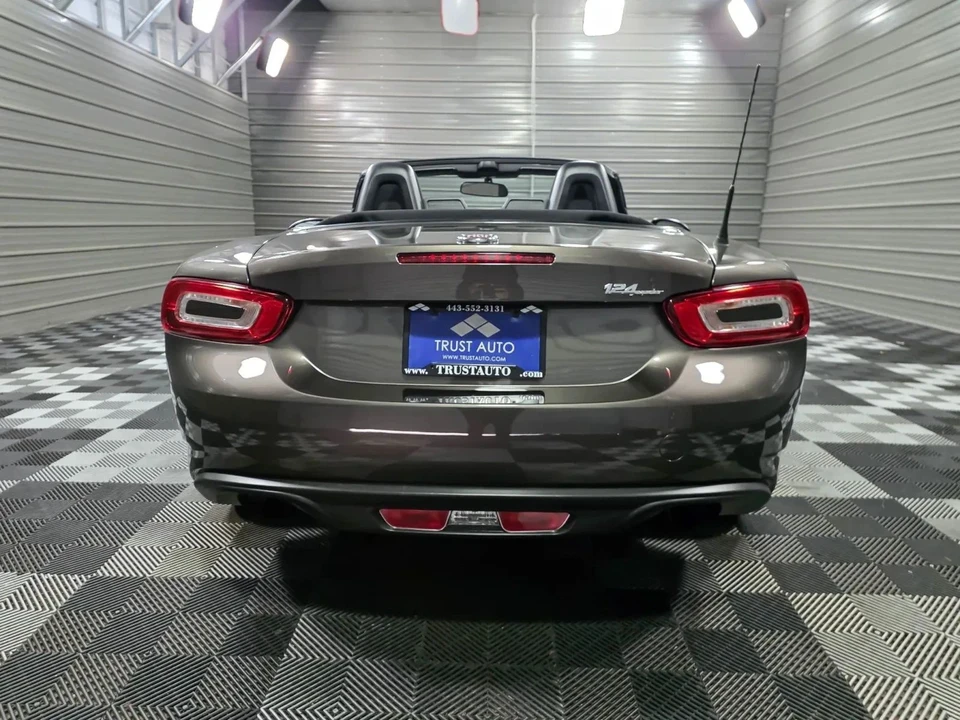 2017 Fiat 124 Spider - Image 6 of 12
