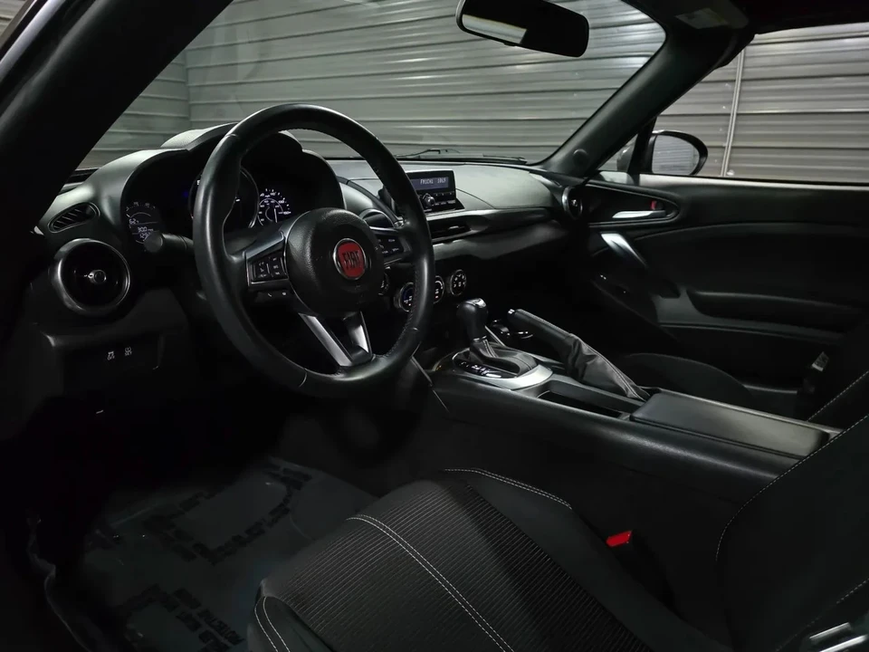 2017 Fiat 124 Spider - Image 12 of 12