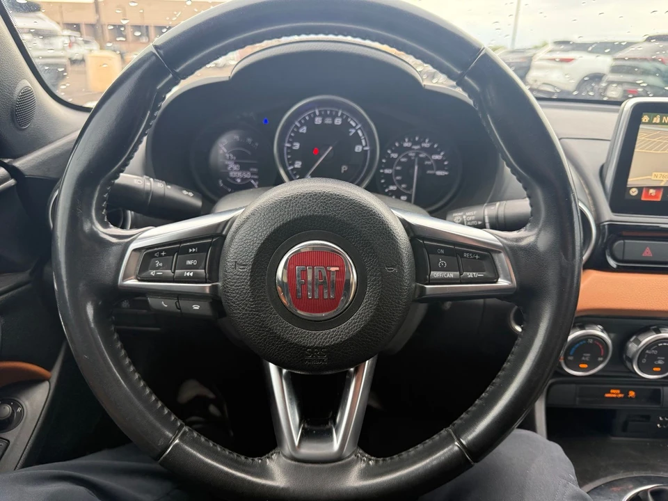 2017 Fiat 124 Spider - Image 16 of 21