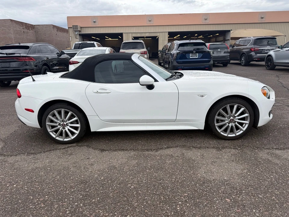 2017 Fiat 124 Spider - Image 4 of 21