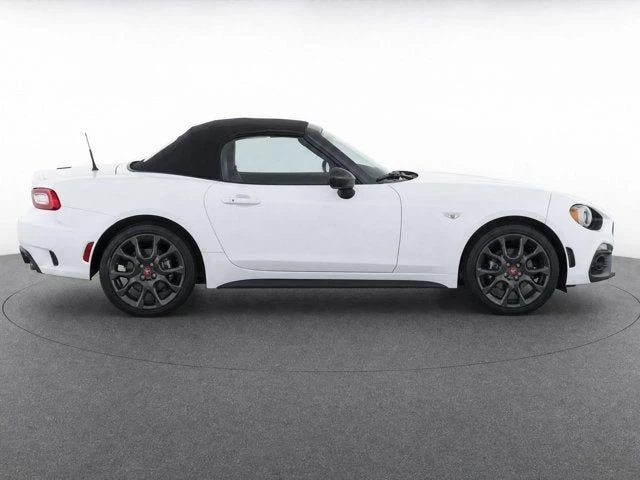 2017 Fiat 124 Spider - Image 4 of 17