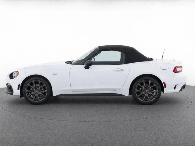 2017 Fiat 124 Spider - Image 3 of 17