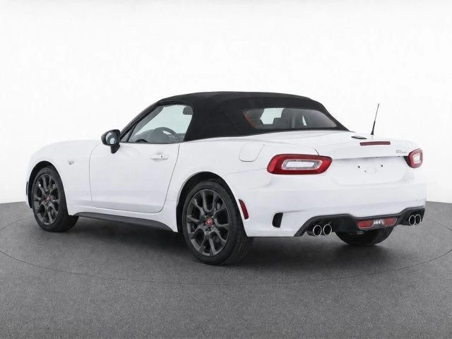 2017 Fiat 124 Spider - Image 7 of 17