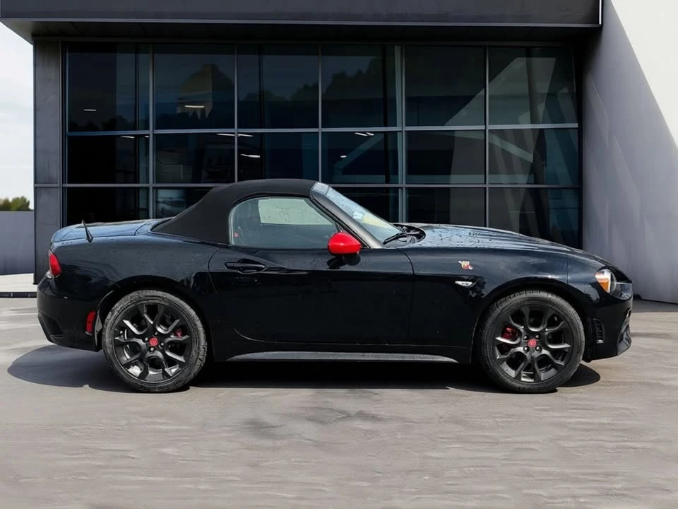 2017 Fiat 124 Spider - Image 2 of 14
