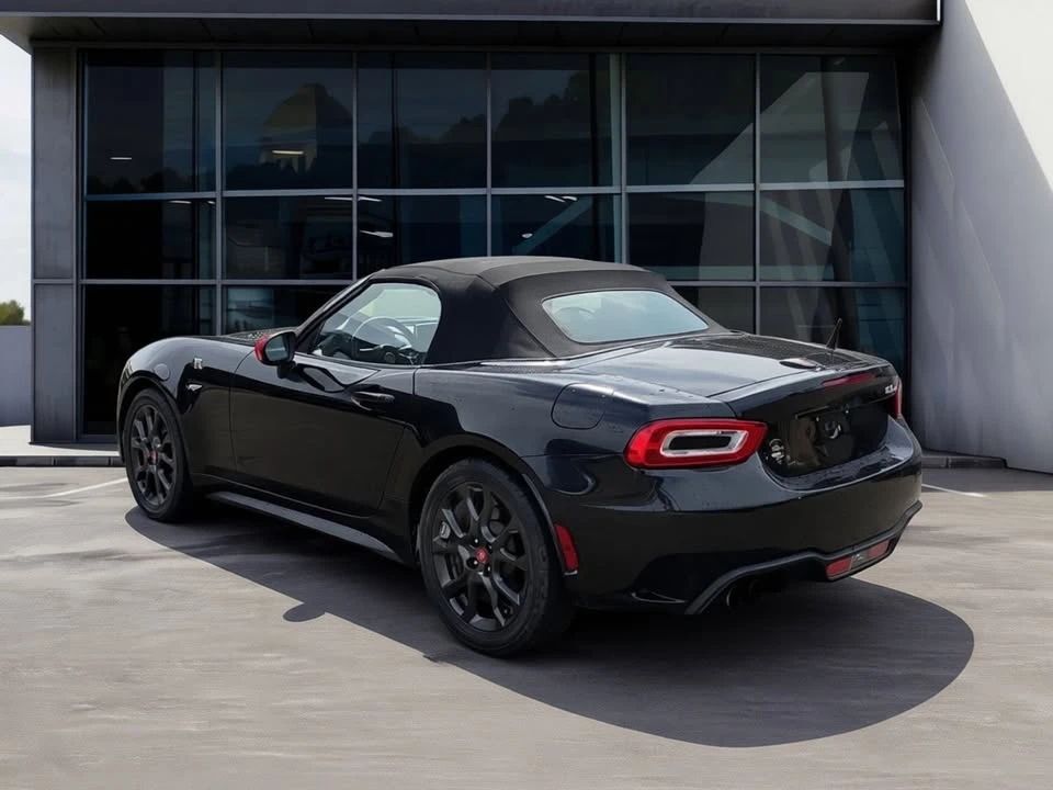 2017 Fiat 124 Spider - Image 5 of 14
