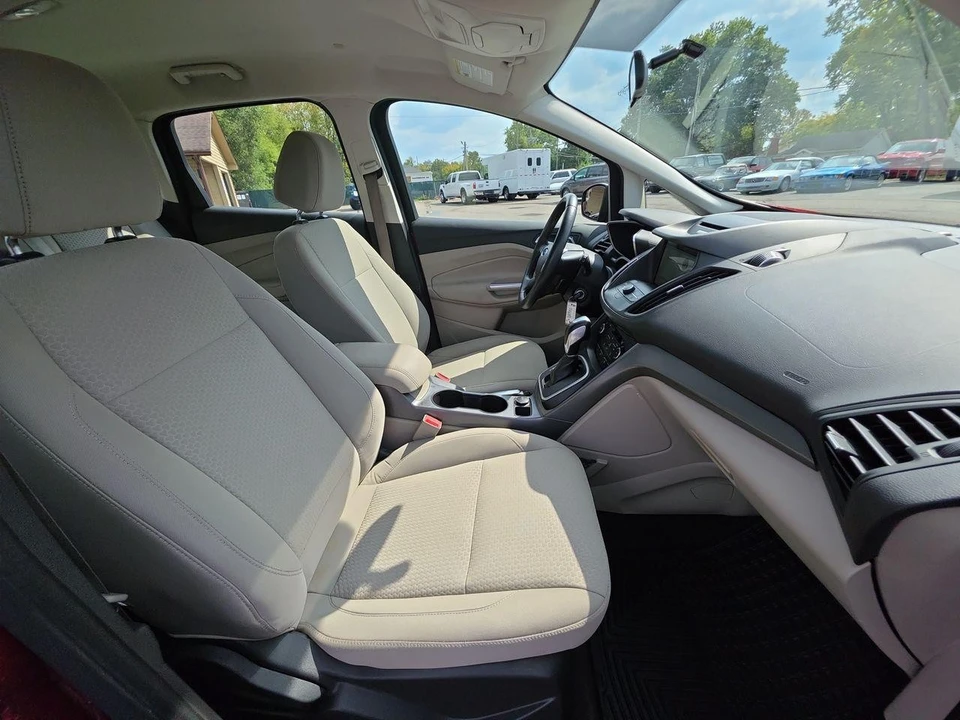 2017 Ford C-Max - Image 8 of 30