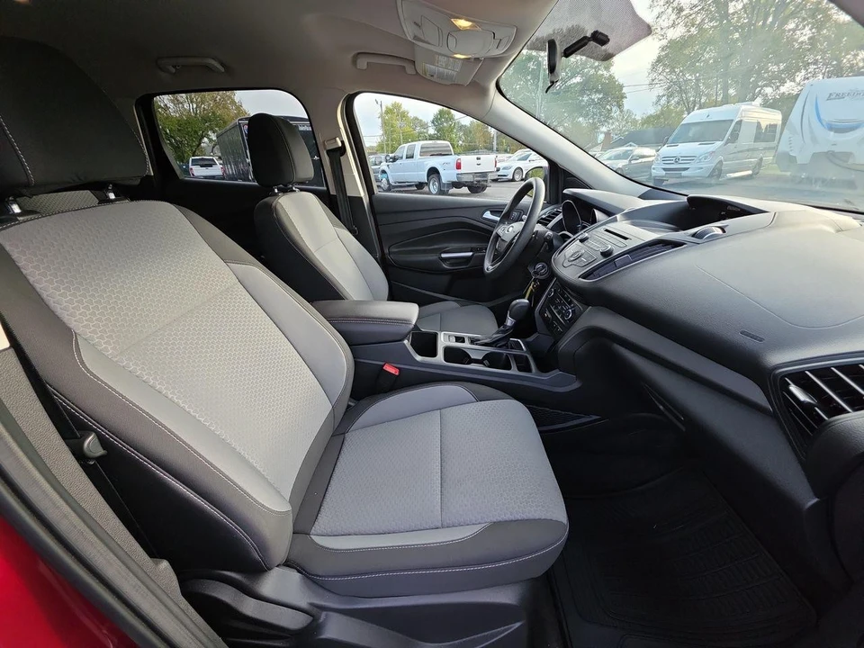 2017 Ford Escape - Image 8 of 21