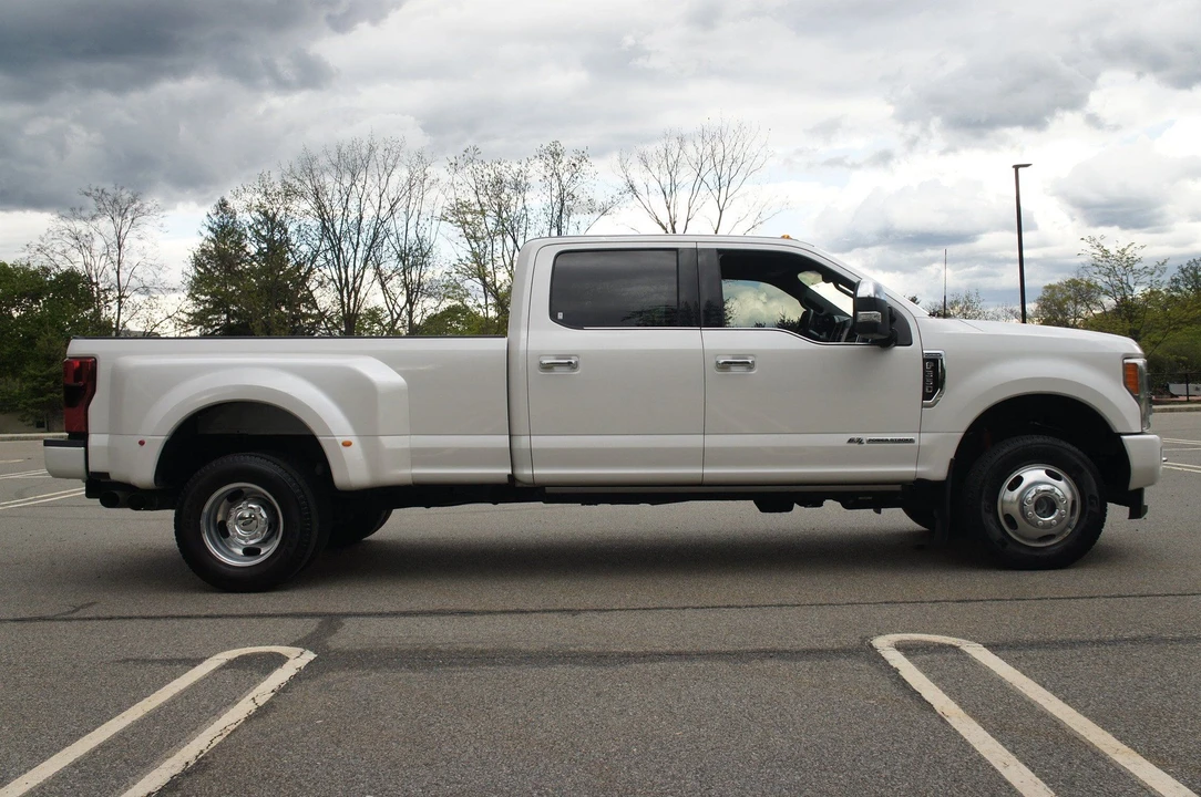 2017 Ford Super Duty 4th Gen - Image 14 of 31