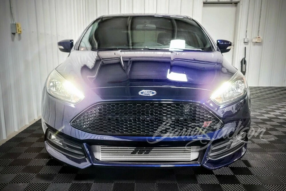 2017 Ford Focus ST 3rd Gen - Image 4 of 9