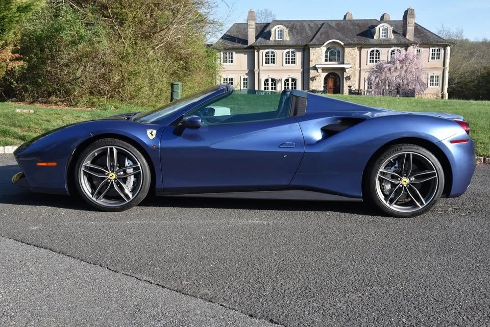 2017 Ferrari 488 - Image 4 of 21