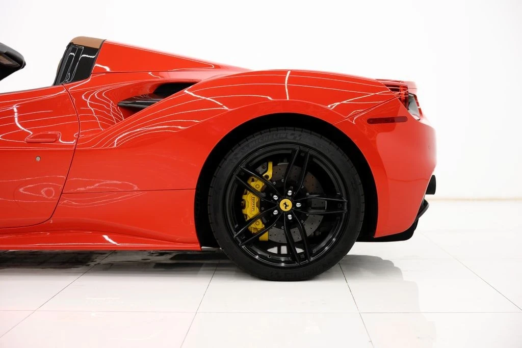2017 Ferrari 488 - Image 9 of 21