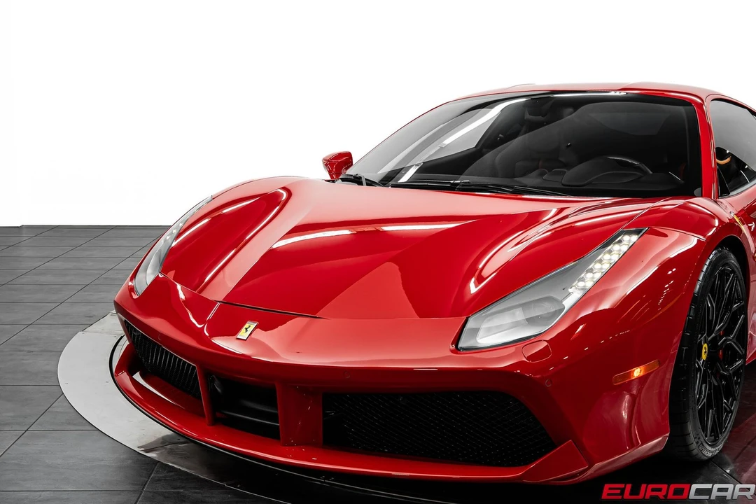 2017 Ferrari 488 GTB - Image 14 of 31