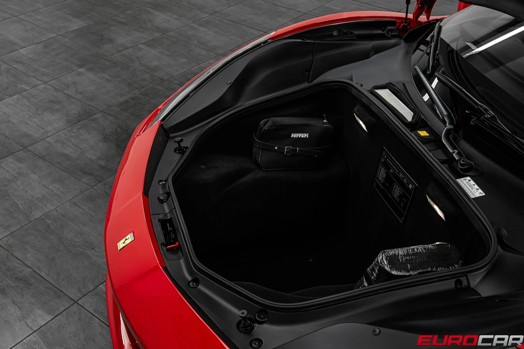 2017 Ferrari 488 GTB - Image 11 of 31