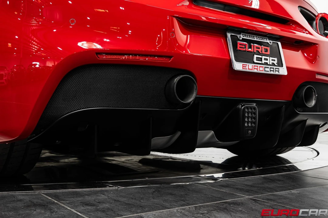 2017 Ferrari 488 GTB - Image 26 of 31
