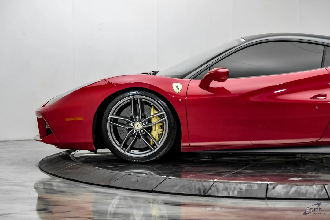 2017 Ferrari 488 GTB - Image 10 of 31