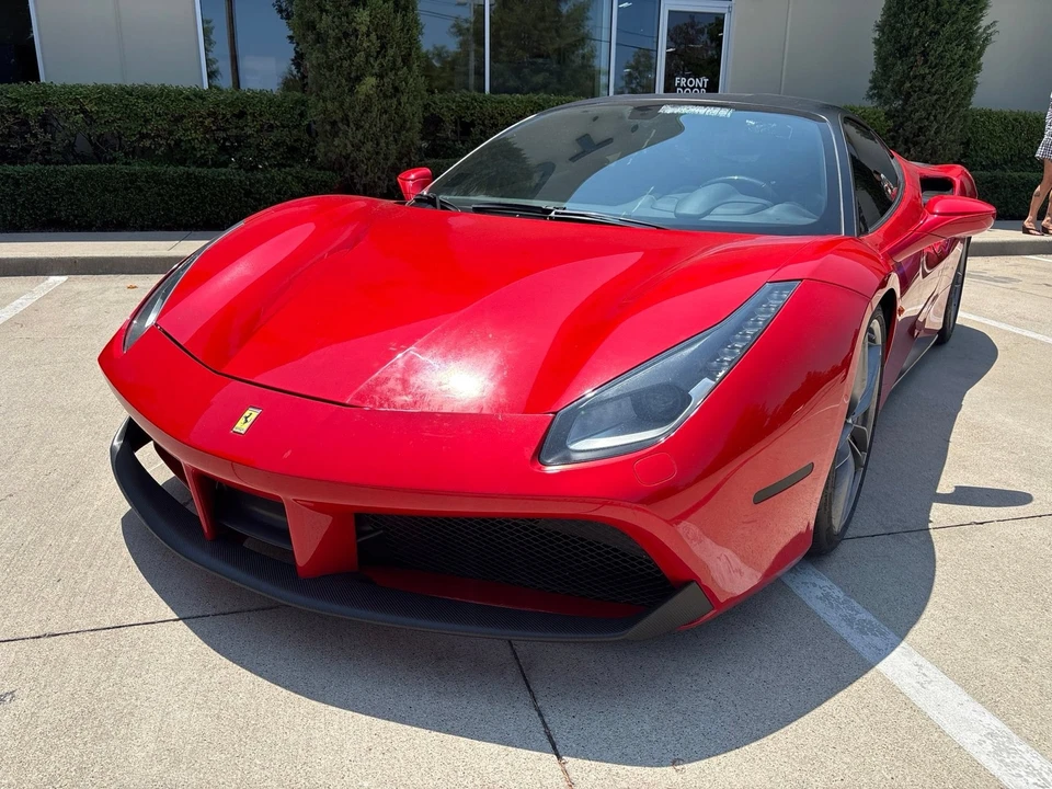 2017 Ferrari 488 GTB - Image 3 of 9