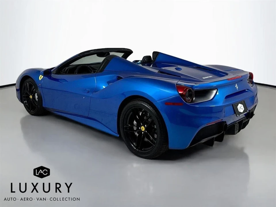 2017 Ferrari 488 GTB - Image 6 of 12