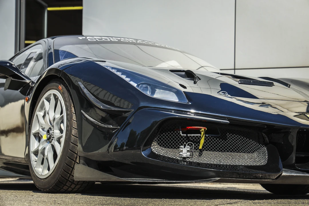 2017 Ferrari 488 - Image 29 of 31