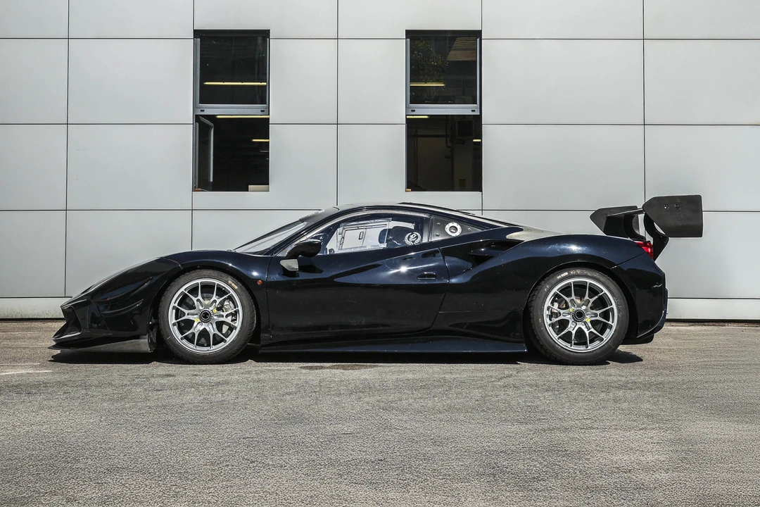 2017 Ferrari 488 - Image 4 of 31