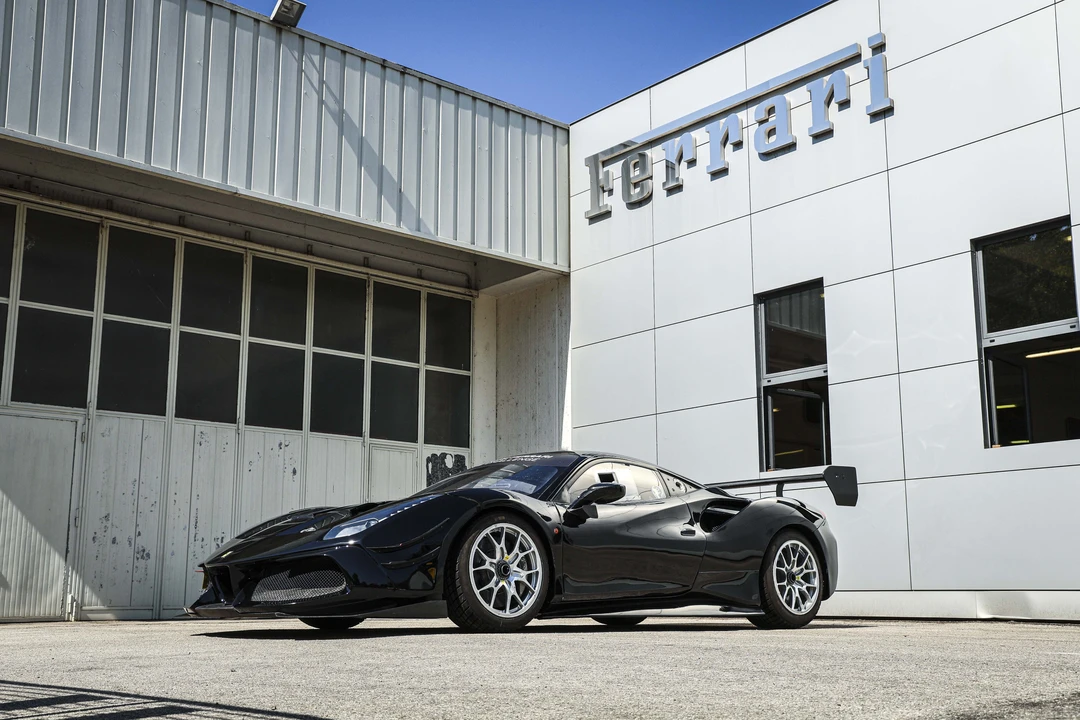 2017 Ferrari 488 - Image 13 of 31