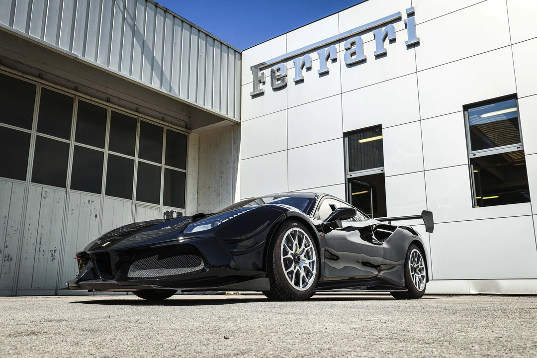 2017 Ferrari 488 - Image 3 of 31
