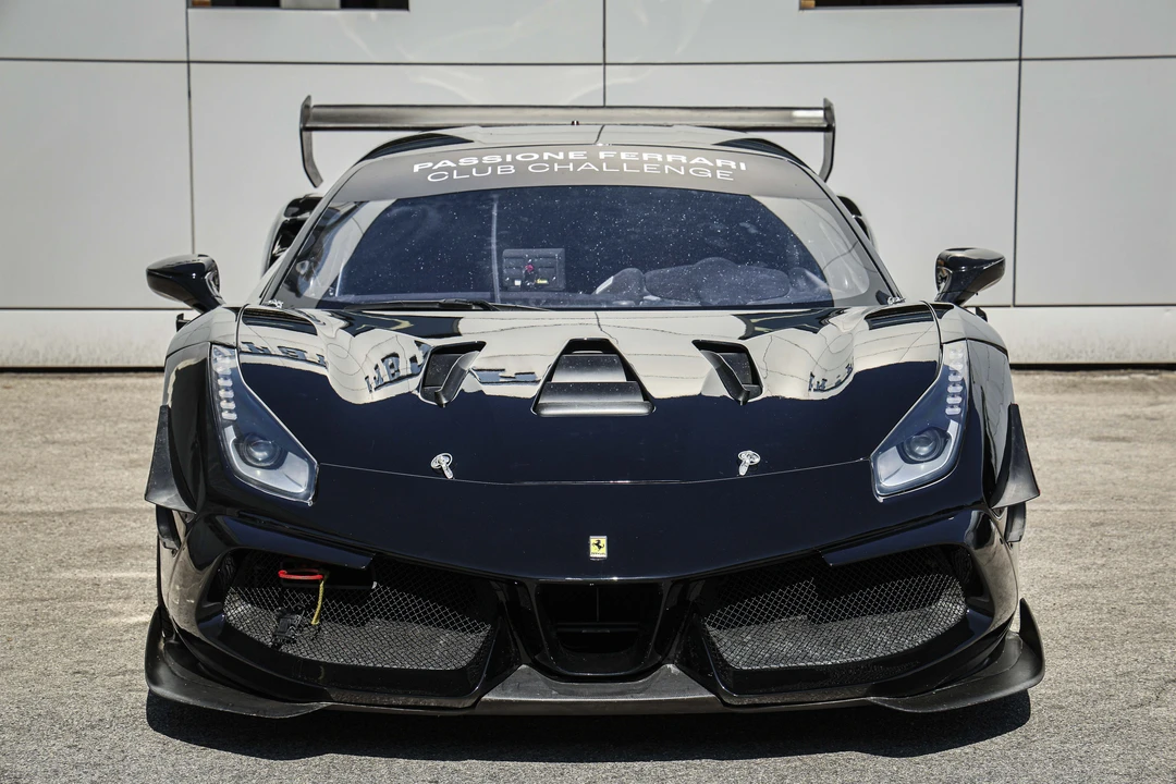 2017 Ferrari 488 - Image 19 of 31