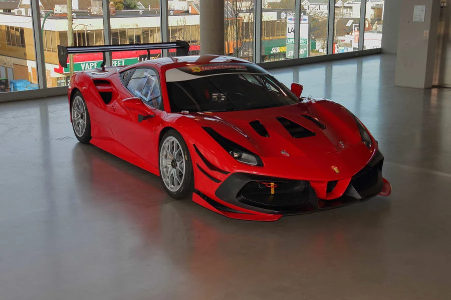 2017 Ferrari 488 - Image 27 of 31