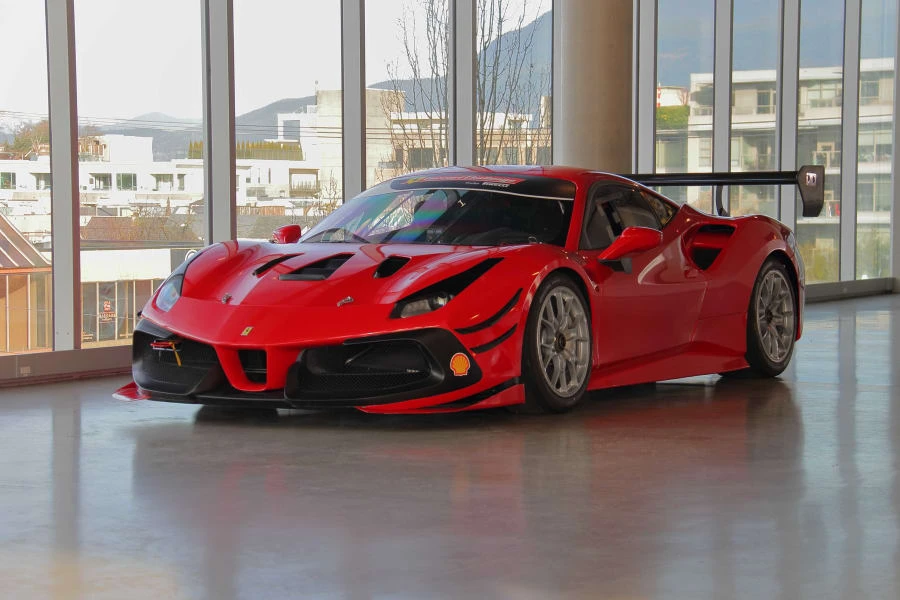 2017 Ferrari 488 - Image 11 of 31