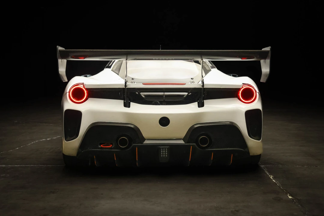 2017 Ferrari 488 - Image 17 of 31