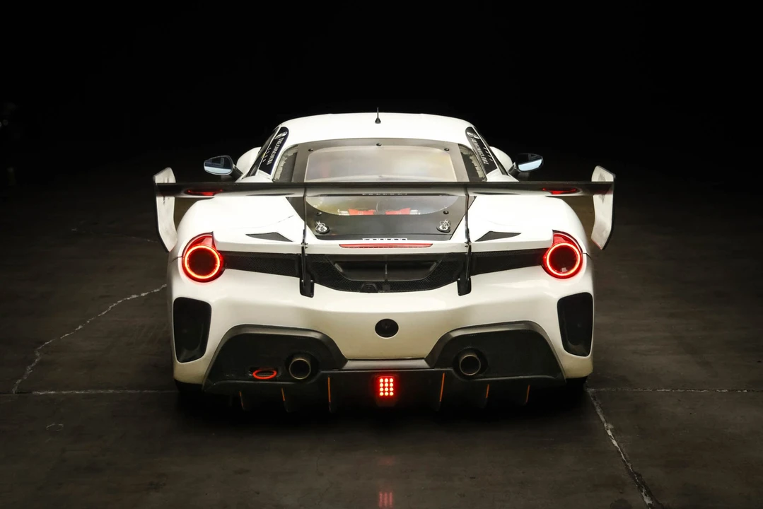 2017 Ferrari 488 - Image 16 of 31