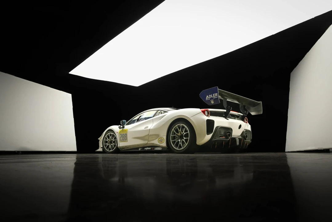 2017 Ferrari 488 - Image 13 of 31