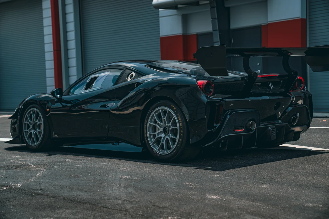 2017 Ferrari 488 - Image 10 of 31