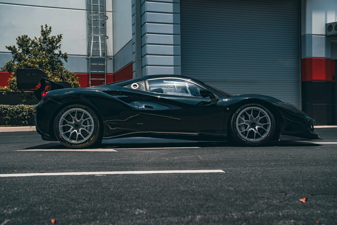 2017 Ferrari 488 - Image 18 of 31