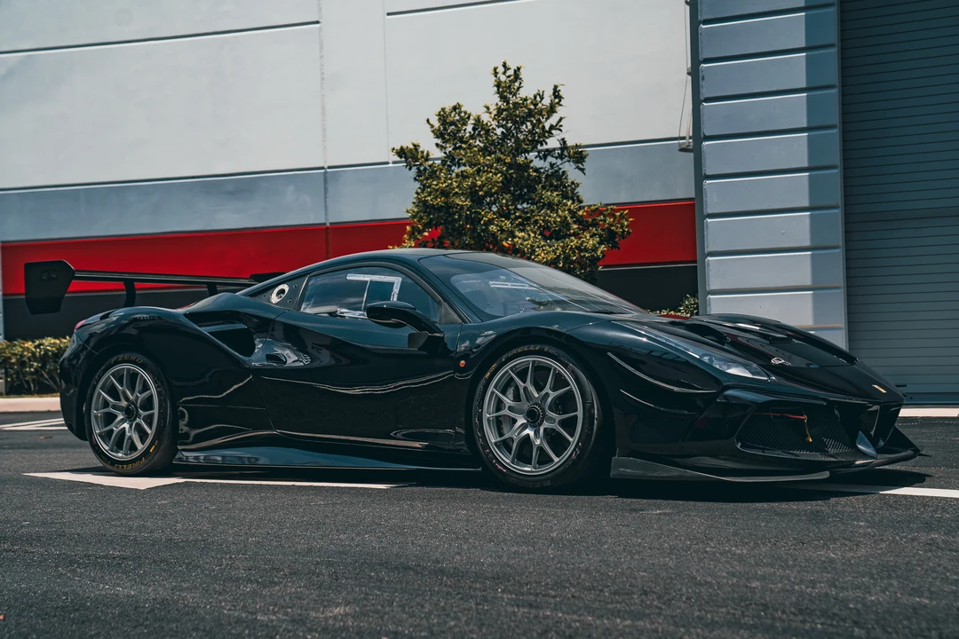 2017 Ferrari 488 - Image 19 of 31