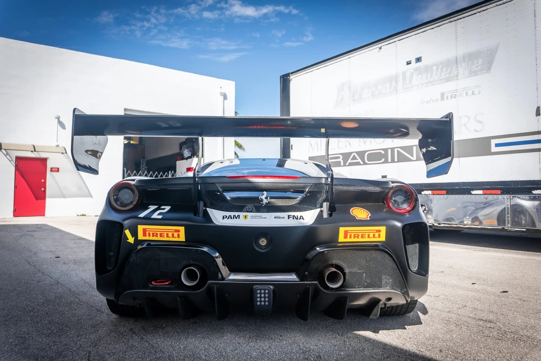 2017 Ferrari 488 - Image 14 of 31