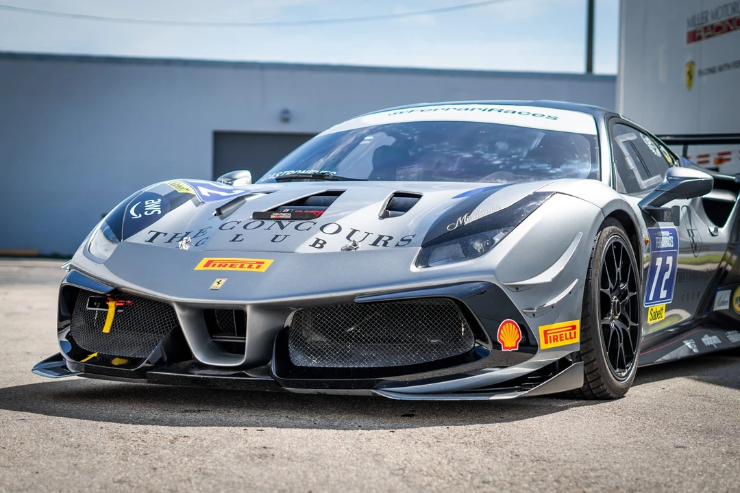 2017 Ferrari 488 - Image 17 of 31
