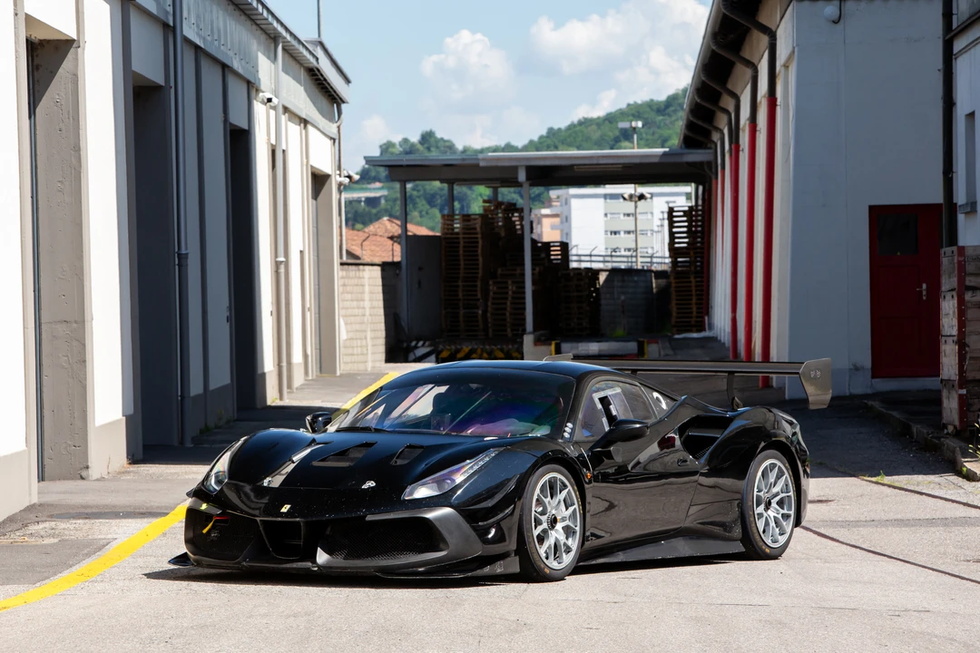 2017 Ferrari 488 - Image 9 of 31