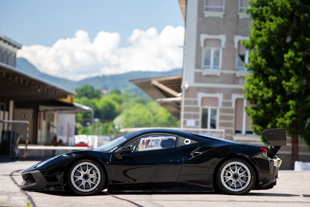 2017 Ferrari 488 - Image 8 of 31