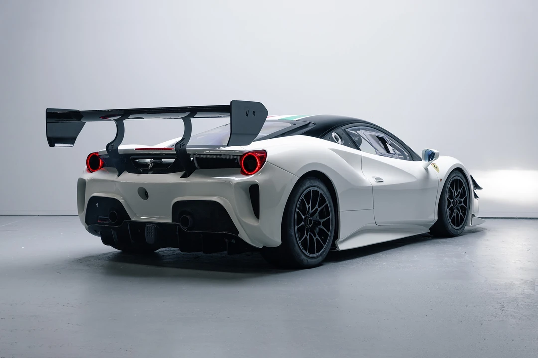 2017 Ferrari 488 GTB - Image 5 of 31