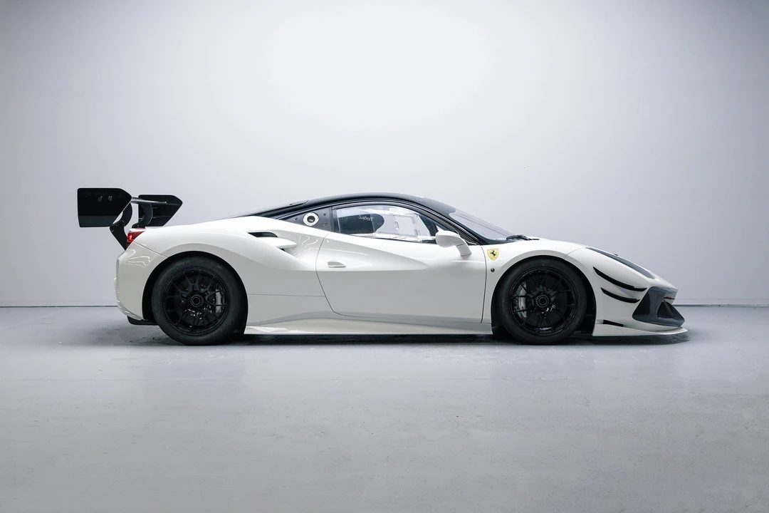 2017 Ferrari 488 GTB - Image 4 of 31