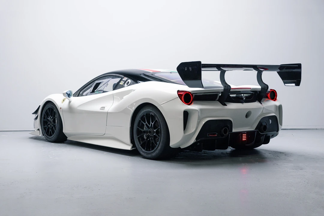 2017 Ferrari 488 GTB - Image 7 of 31