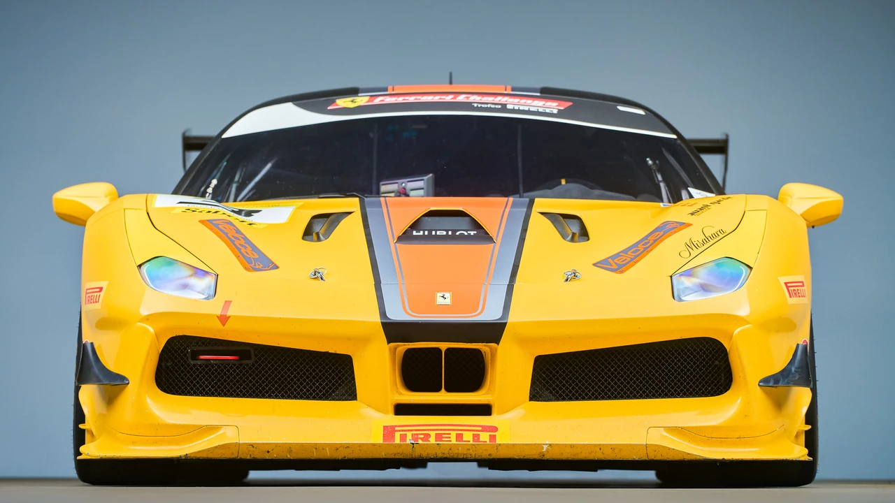 2017 Ferrari 488 GTB - Image 15 of 31